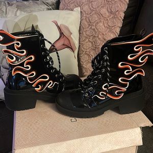 Comfy combat boots, 3D Flames on sides, very cute & easy to style!